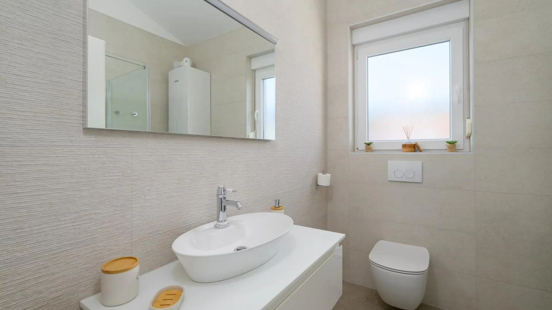 J&J Apartment New Real Estate 2024 - Free Private Parking Pula