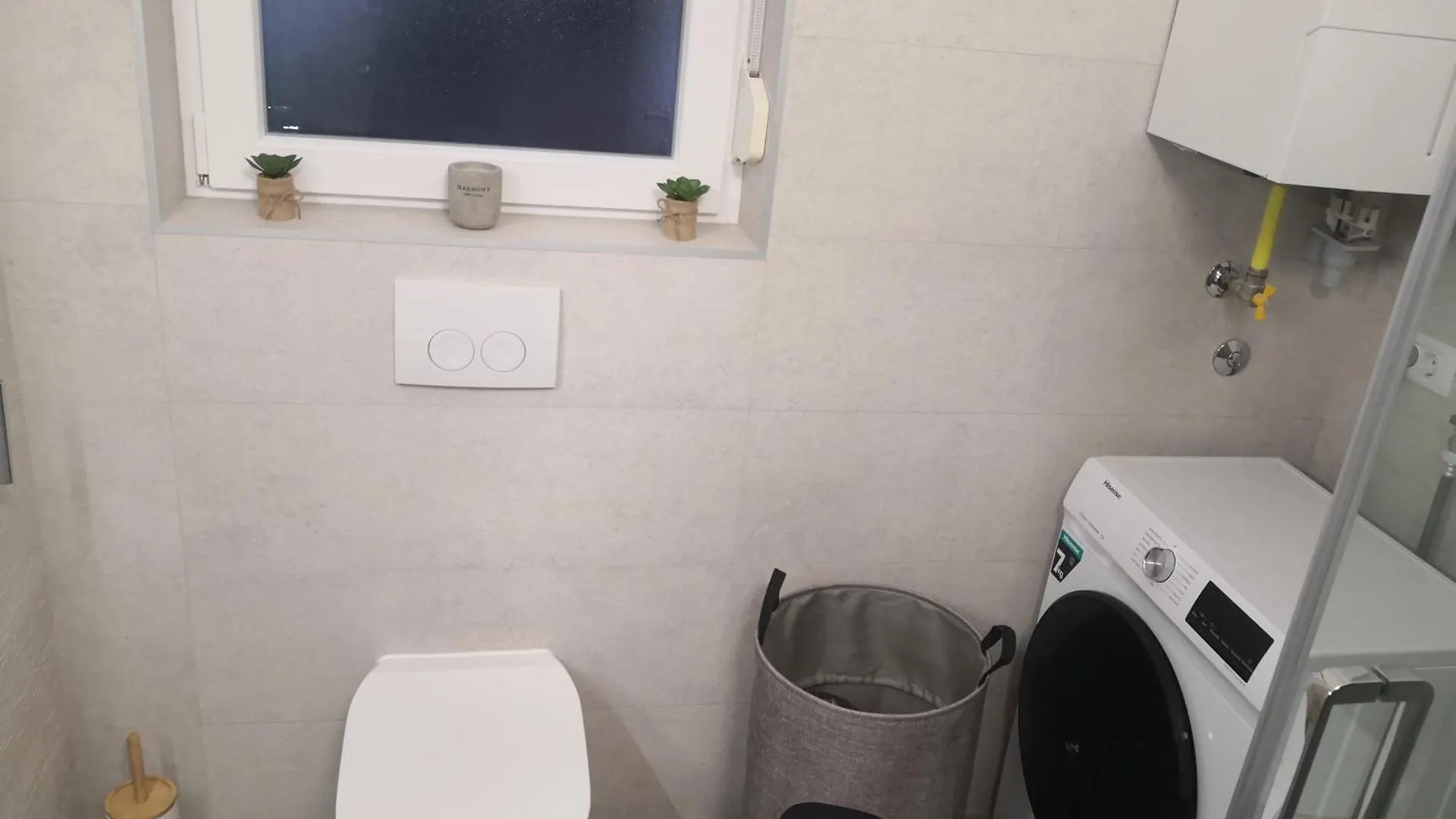 J&J Apartment New Real Estate 2024 - Free Private Parking Pula Croatia