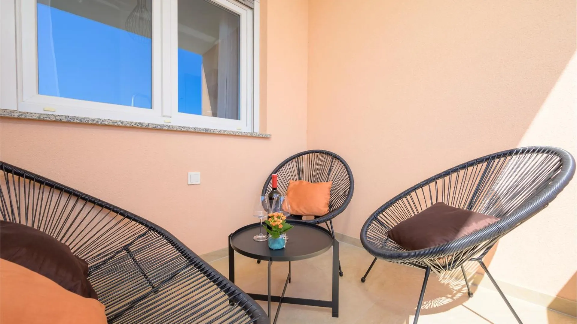 J&J Apartment New Real Estate 2024 - Free Private Parking Pula