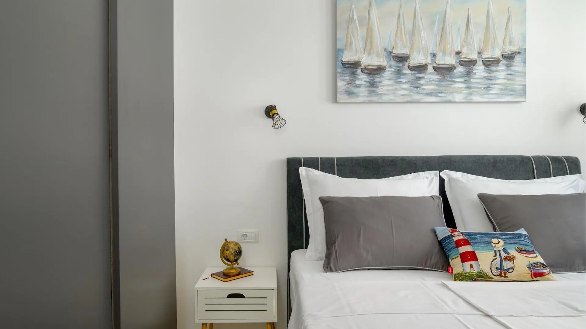J&J Apartment New Real Estate 2024 - Free Private Parking Pula 0*,  Croatia