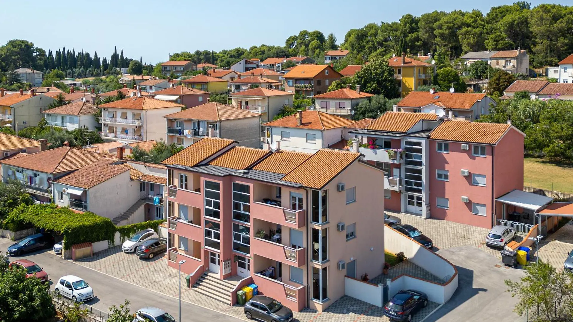 J&J Apartment New Real Estate 2024 - Free Private Parking Pula 0*,  Croatia