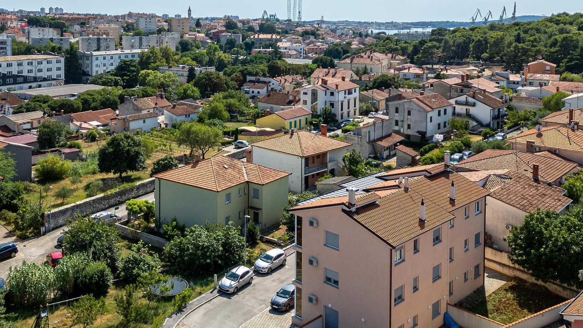 J&J Apartment New Real Estate 2024 - Free Private Parking Pula