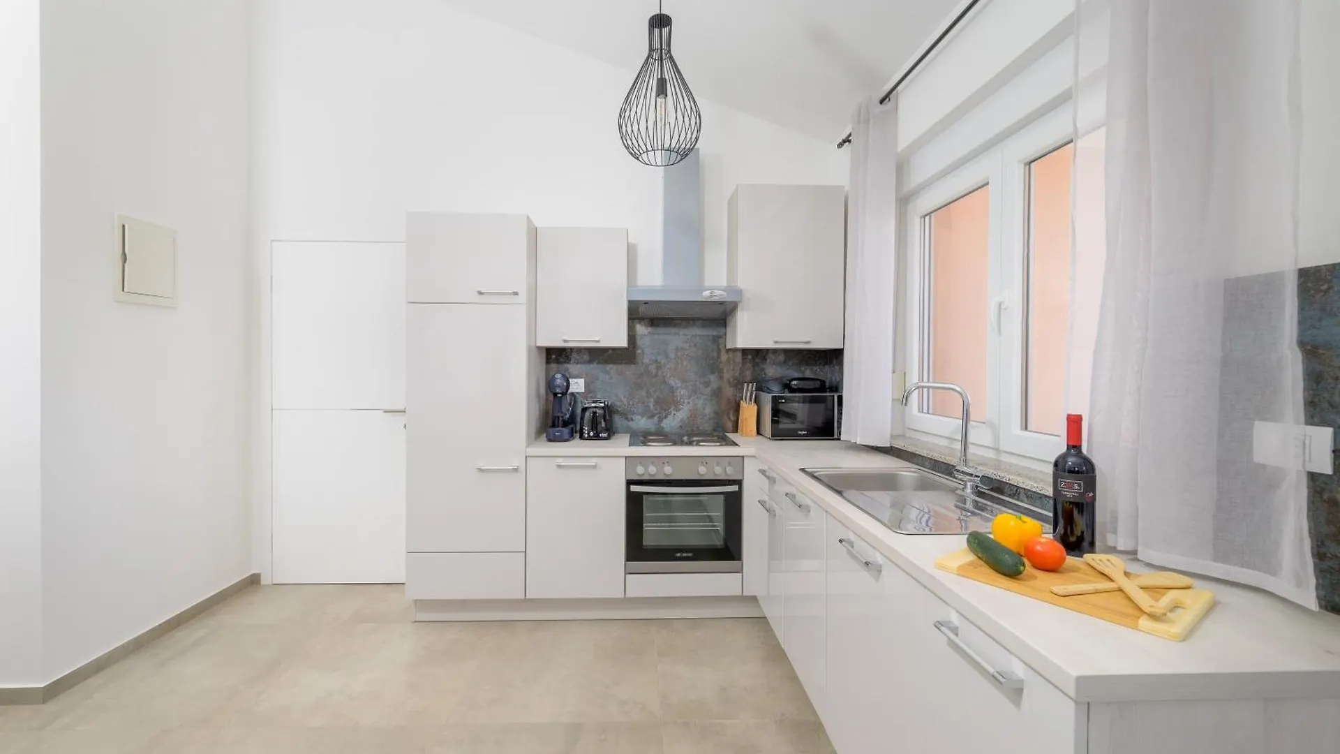 J&J Apartment New Real Estate 2024 - Free Private Parking Pula