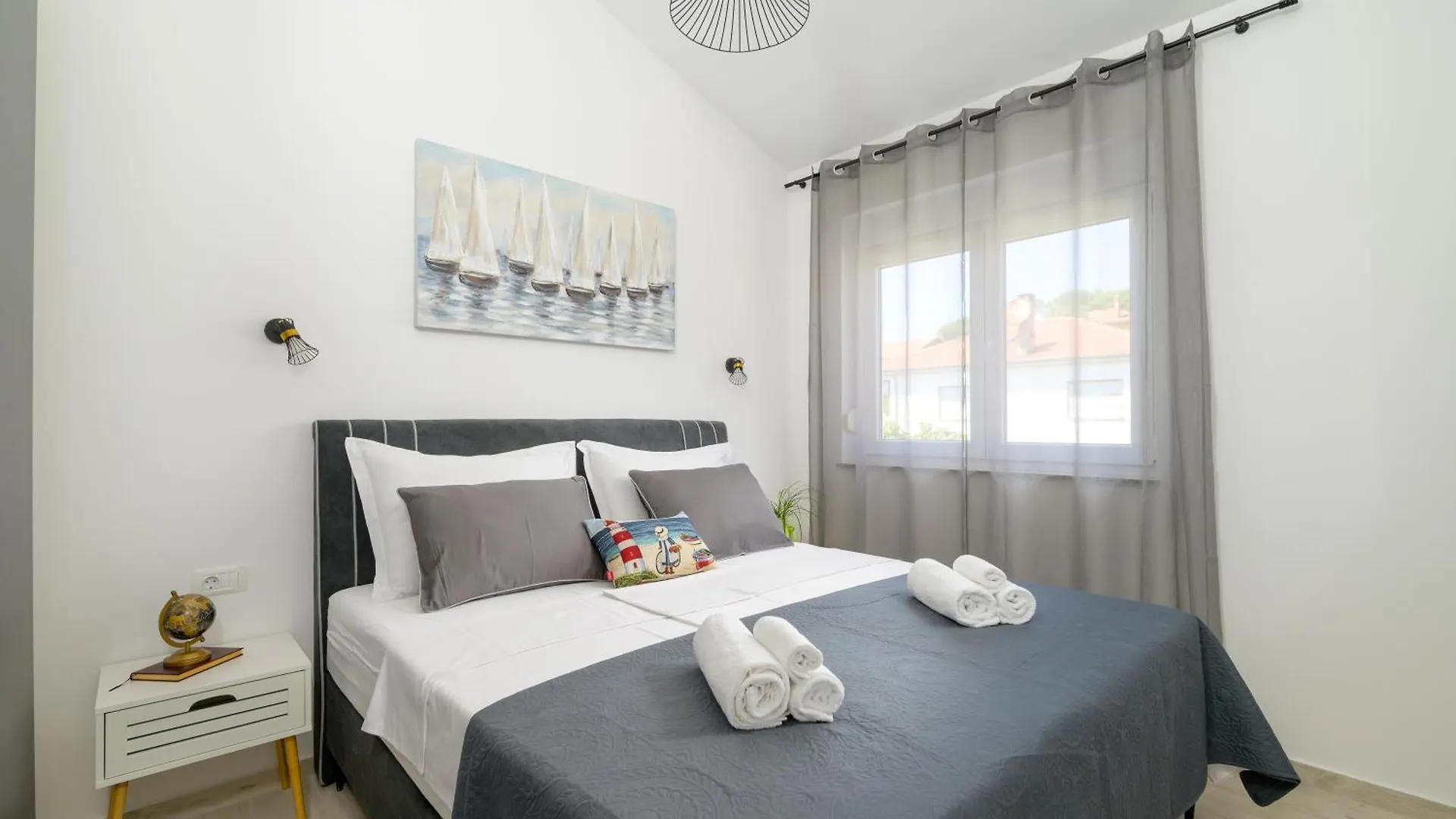 J&J Apartment New Real Estate 2024 - Free Private Parking Πούλα